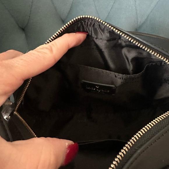 Kate Spade Crossbody NWT! Spade Flower Black & White Retails $279 - Picture 9 of 9